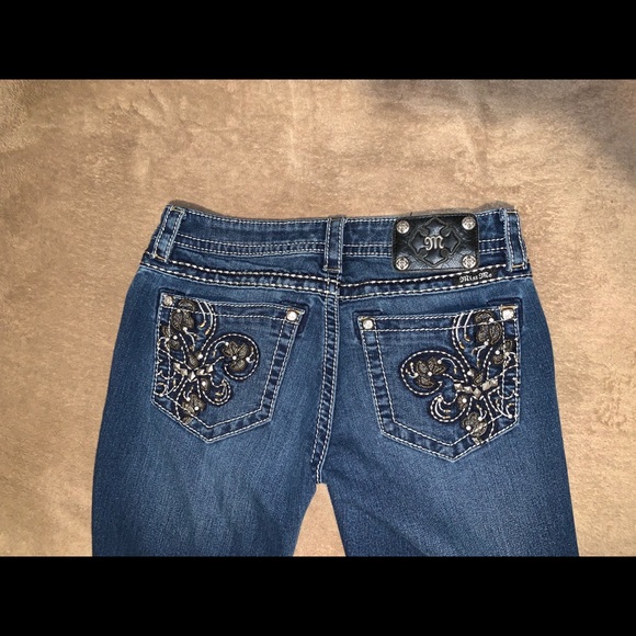 Woman’s MISSME jeans - Picture 2 of 3